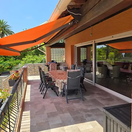 Villa Les Lauriers 5 Etoiles - Maison Provencale *